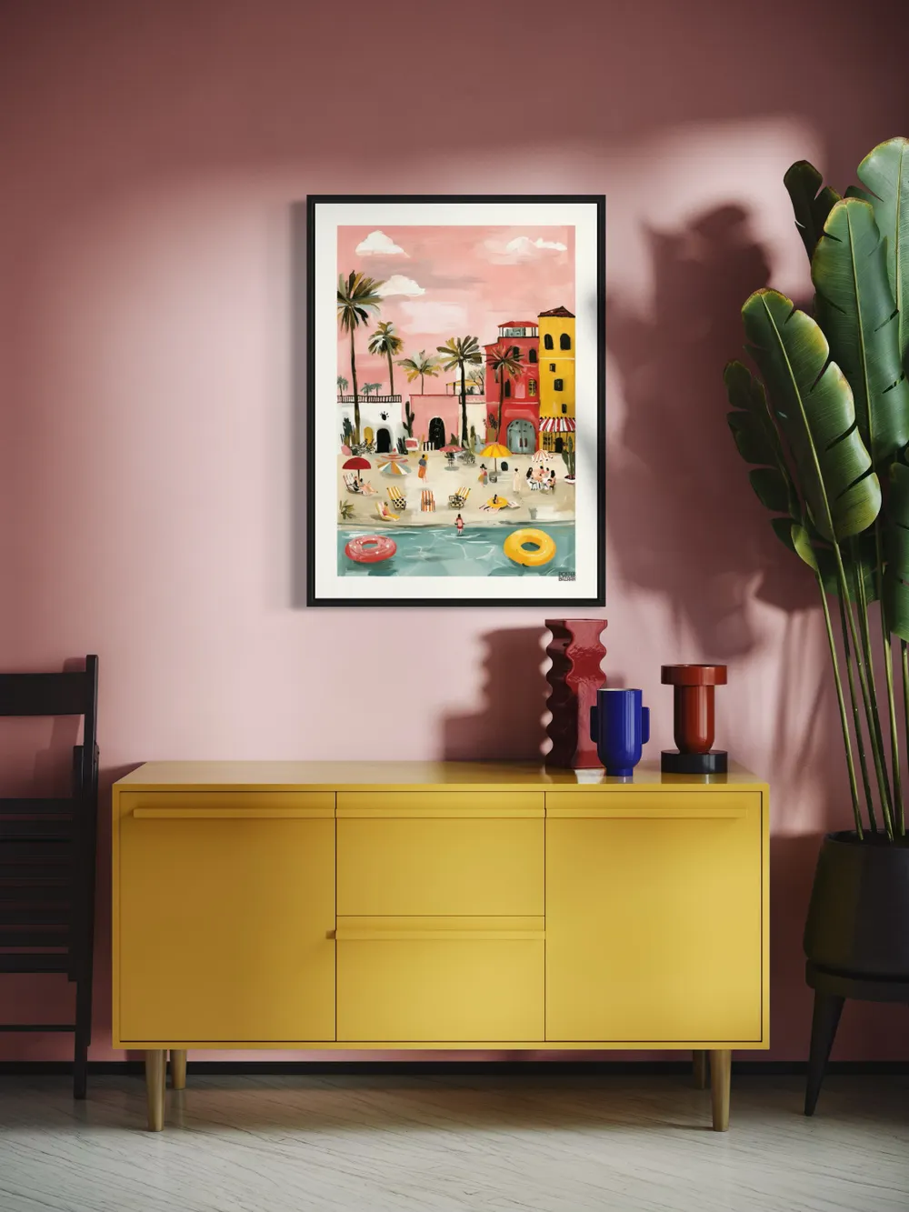 Plakat Tropical Beach - kolorowy plakat z palmami, pastelowymi budynkami i różowym niebem - obrazek 3