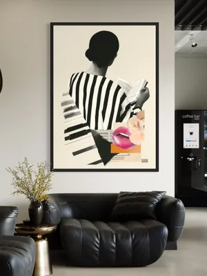 Plakat Monochrome Melody - kobieta czytająca książkę z artystycznym kolażem - obrazek 2