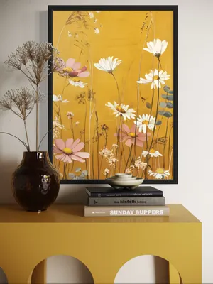 Plakat Sunlit Daisies - delikatne polne kwiaty w pastelowych barwach na słonecznym, żółtym tle - obrazek 2