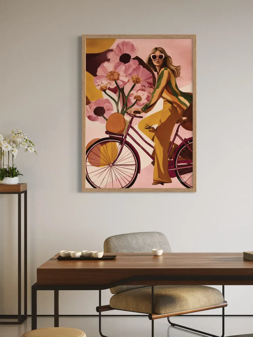 Plakat Retro Bike Ride - kobieta na rowerze wśród różowych kwiatów, retro styl w ciepłych kolorach - obrazek 3