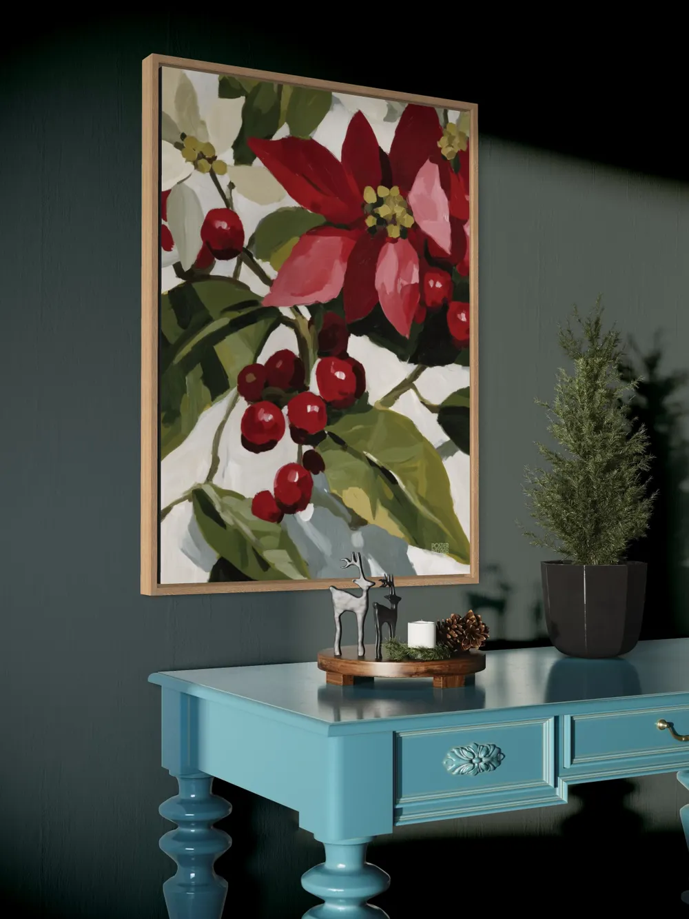 Plakat Crimson Garland - świąteczna kompozycja z czerwonymi kwiatami i jagodami - obrazek 3