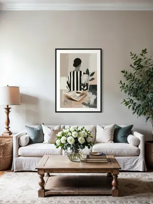 Plakat Striped Pause - kobieta wśród kwiatów i spokojnych barw - obrazek 2